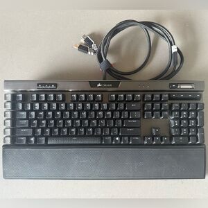 Corsair K95 RGB Platinum Gaming Keyboard